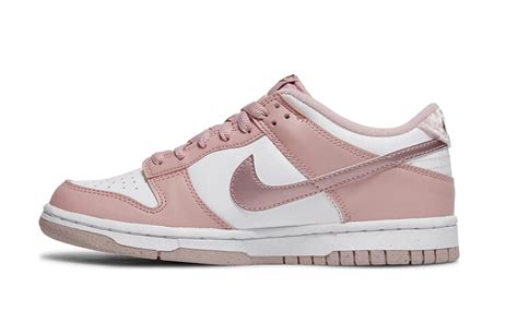 nike dunk roze zwart|nike dunk low price.